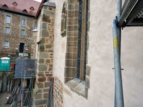 Abbau des Gerüstes an der Südseite (Foto: Karl-Franz Thiede)
